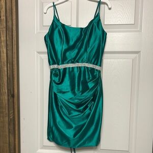 Elegant Teal Satin Dress with Rhinestone Detail💥